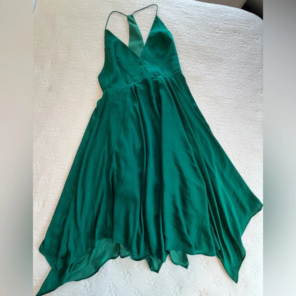 Kimchi Blue Formal Midi Dress emerald green size 8 sleeveless high low - Picture 10 of 15
